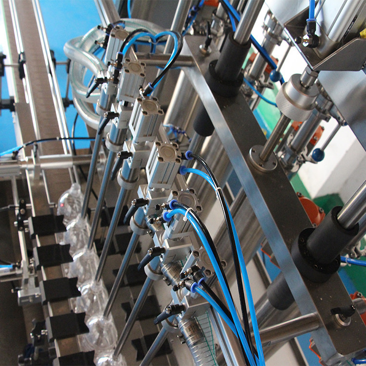 машина за пуњење уља